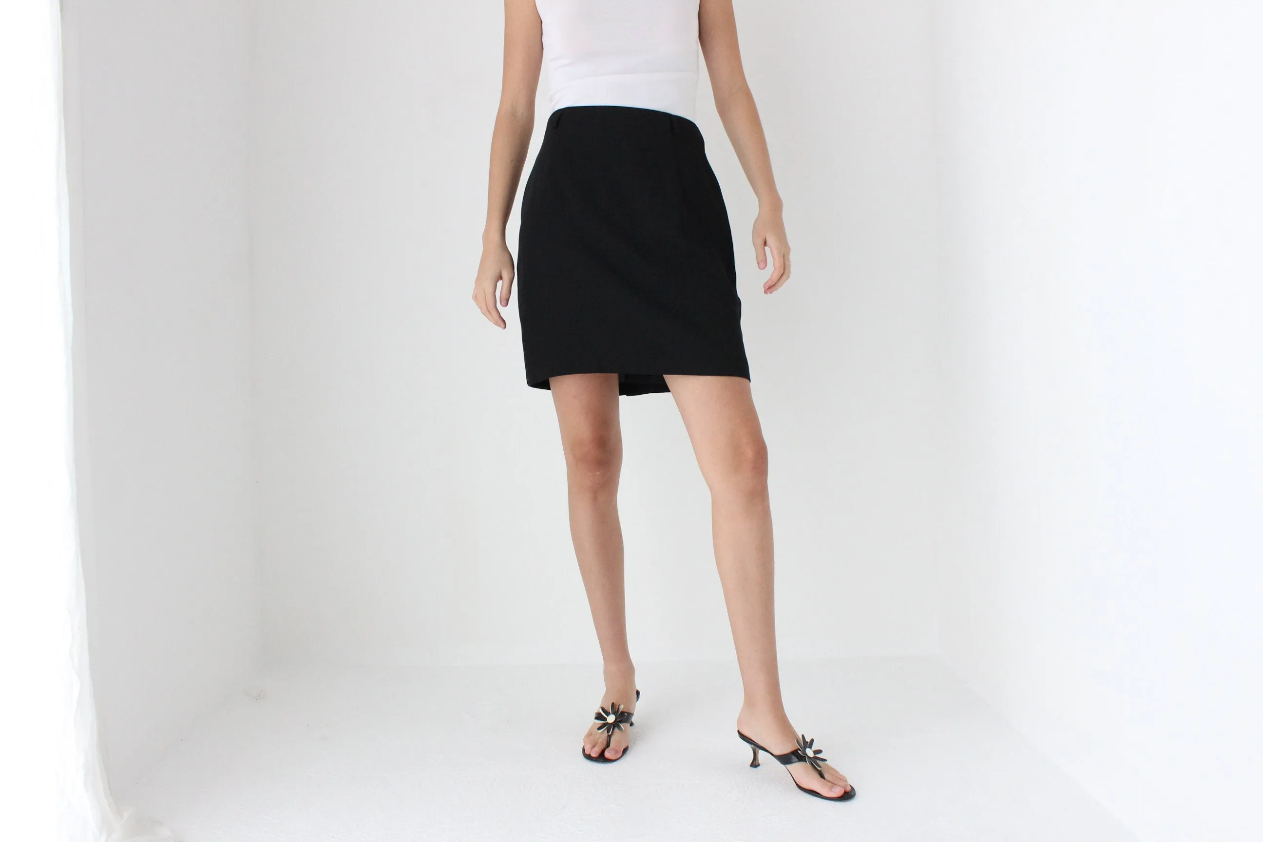 90s Minimal Crepe Mini Skirt